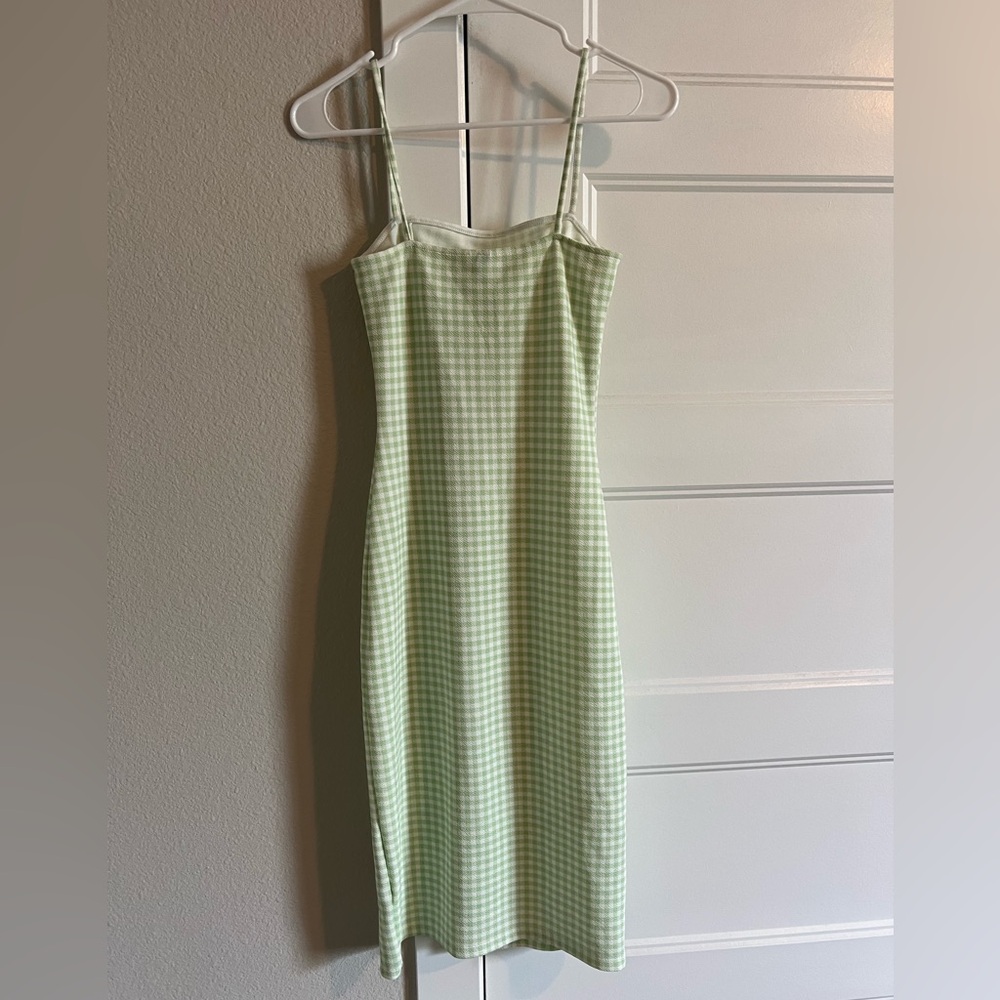 Dress - Picture 3 of 3